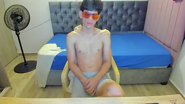 Josy 11 online show from March 19, 3:10 am