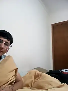 maximilianodiaz online show from April 23, 11:29 pm