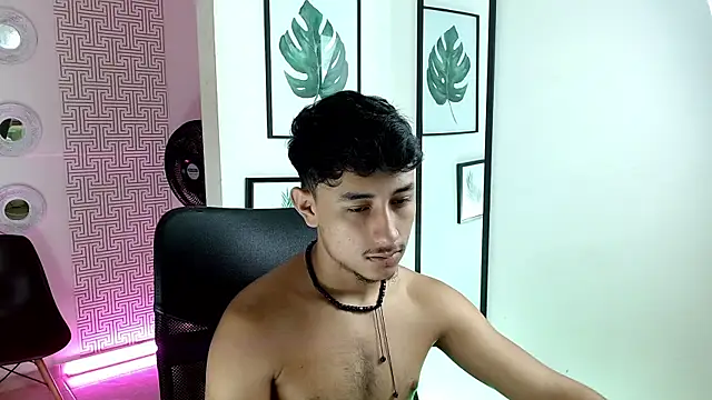 Vezzx online show from April 20, 6:43 pm