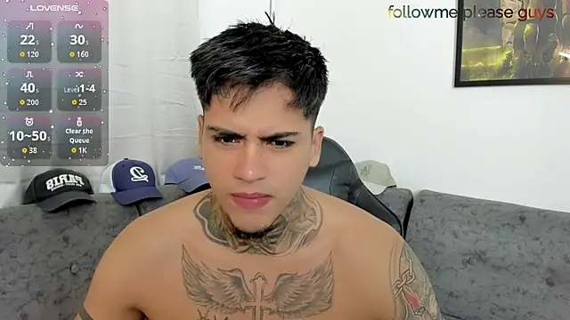 sweetlatinoboy online show from July 4, 10:18 am