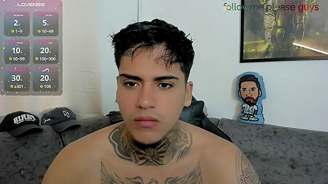 sweetlatinoboy online show from June 22, 12:09 pm