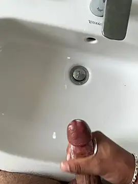 jeromelightskin5 online show from June 3, 1:13 pm