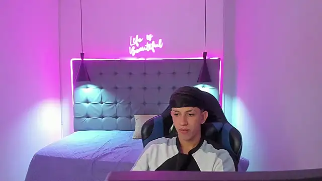 AdrianFranko online show from March 17, 3:36 pm