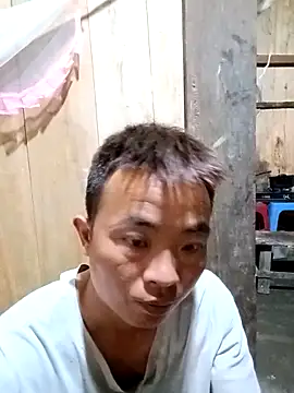 boy-pho- online show from April 30, 9:16 am