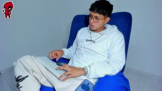 Thiago snoop online show from May 5, 2:57 am