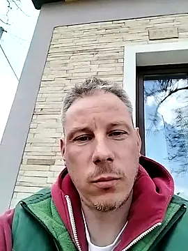 Userandmmm online show from March 23, 1:39 pm