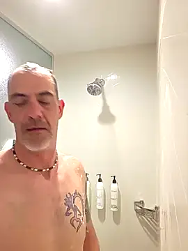 countrycutiepie online show from April 13, 8:20 pm