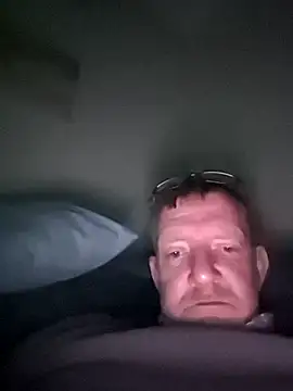 Notiesfuk online show from April 11, 9:07 pm