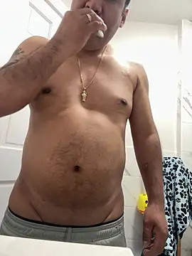 Crossroads5214 online show from March 28, 12:27 pm