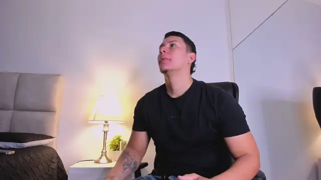 Chriss Diamond online show from July 16, 8:49 pm