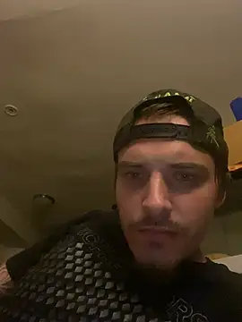 Blueeyedhunter online show from March 27, 5:11 am