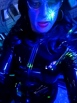 DomMONIKA online show from April 30, 9:08 pm