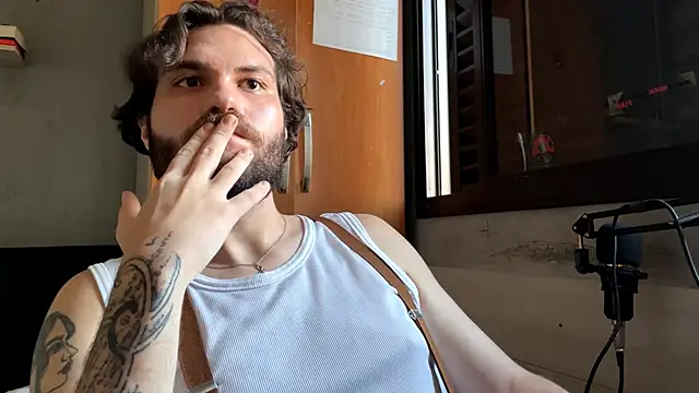 K0r1n online show from March 29, 8:42 pm