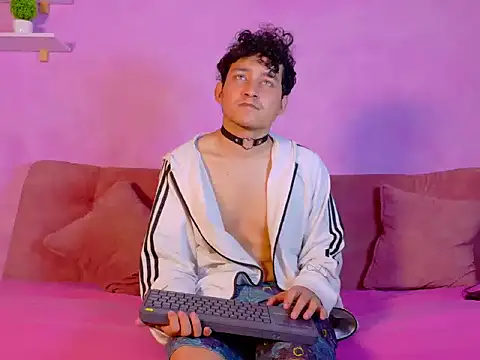 eros fangs online show from April 5, 1:51 pm