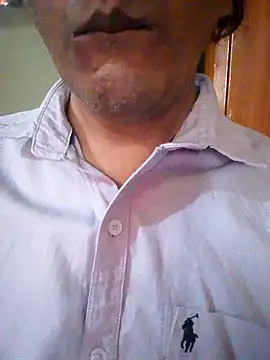 BigDaddy05  online show from April 5, 4:42 am