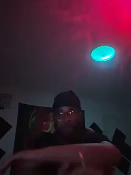 Coolguydope online show from April 18, 7:32 am