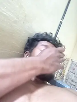 maxjohn9 online show from April 3, 1:57 am