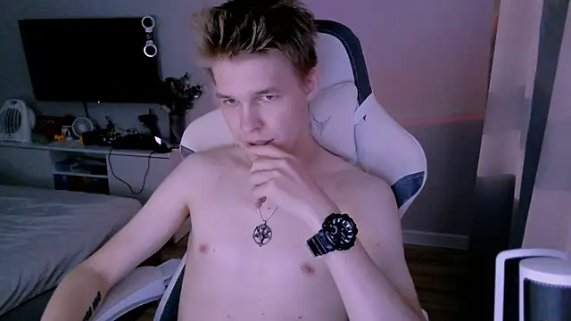 veritas in vine online show from July 4, 3:15 pm