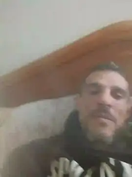 Guillelp online show from May 20, 11:44 pm
