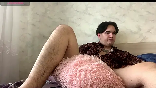 TylerSweet  online show from April 10, 8:21 am