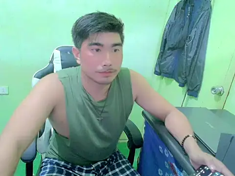 Hunkfireman online show from May 14, 2:09 am