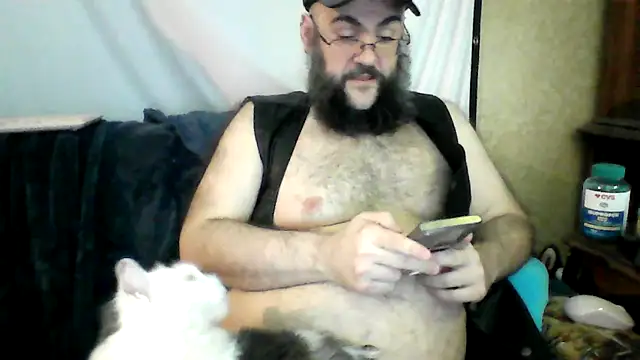 BriTheTopBear online show from May 16, 1:36 am