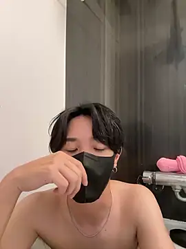 dadamaruu online show from May 16, 1:31 pm