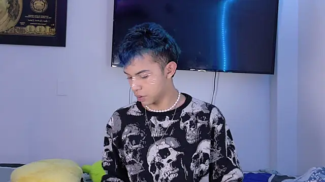 Apolo Prince1 online show from May 6, 12:33 am