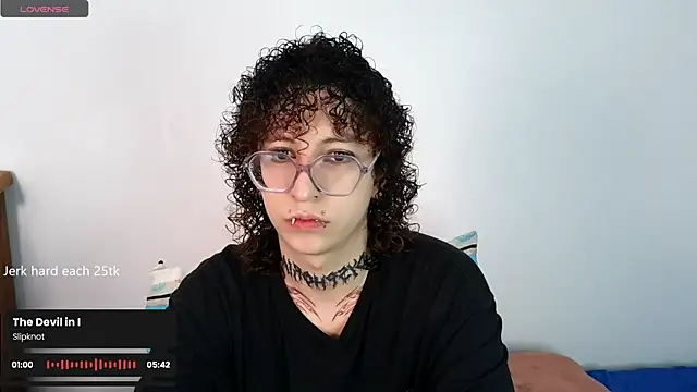 YourGothFemboy online show from July 18, 3:17 pm