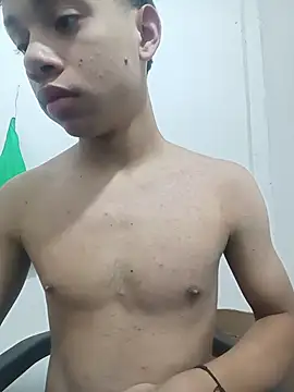 curious straight guy online show from July 4, 6:33 pm