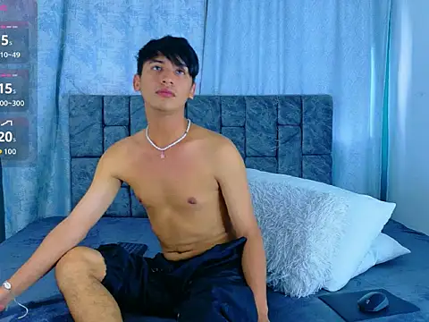 IhanKing online show from May 25, 7:42 pm