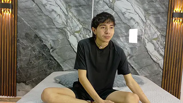 NoahWalker   online show from May 27, 11:07 am