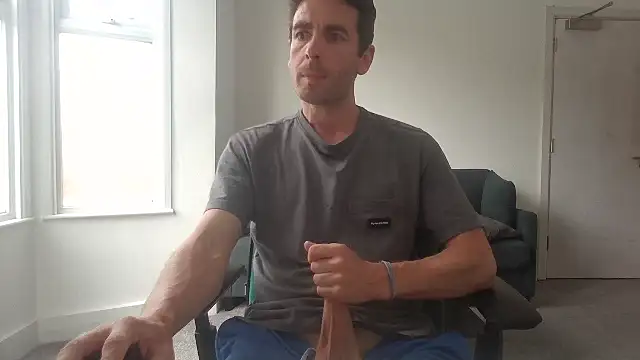 frenchbdmaninlondon online show from July 1, 2:07 pm