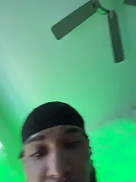 savagemomo online show from July 17, 4:02 pm