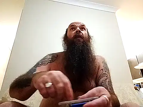 duzzarulz421 online show from May 21, 2:32 pm