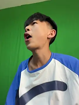 DD-101 online show from April 27, 6:35 pm