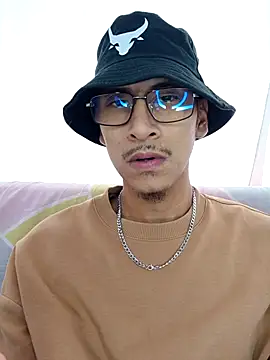 Lil black009 online show from July 6, 1:19 pm
