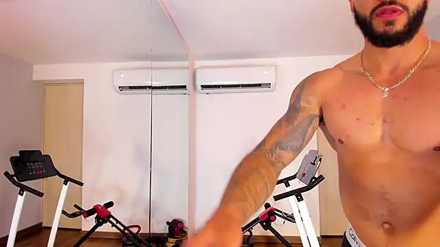 Axel power  online show from May 5, 3:30 am