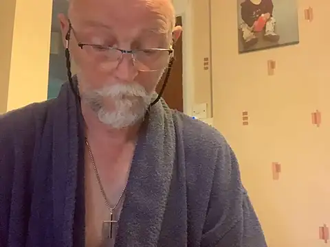 Moonraker64 online show from July 2, 5:13 am