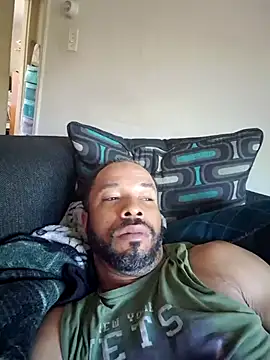 yoursexydaddy8181 online show from June 13, 1:42 pm