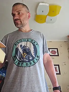 DaddyMarlboro online show from May 28, 4:43 am