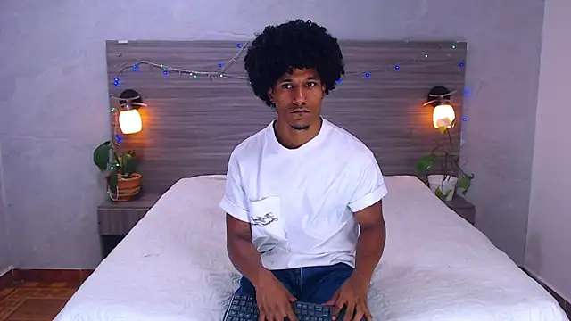 Dilan Hall online show from June 17, 7:04 pm