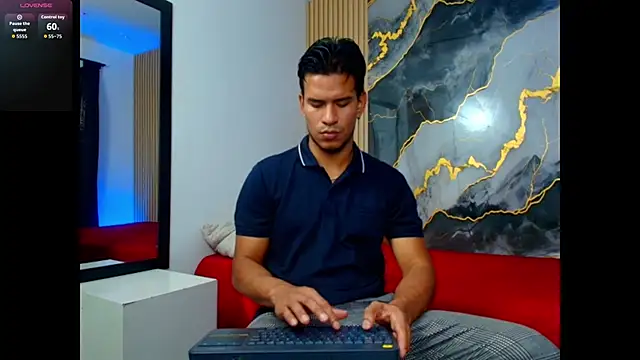 JacobWolf   online show from June 4, 7:42 pm