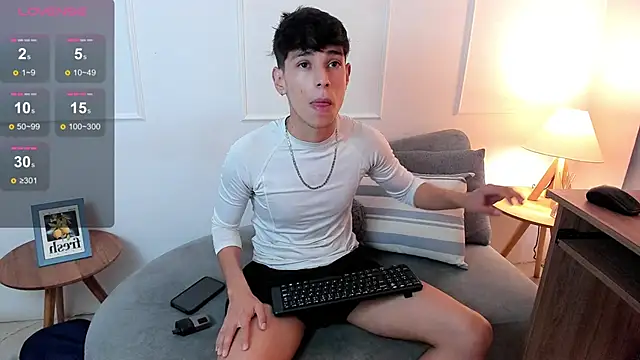 jacob colliins online show from June 18, 8:14 pm