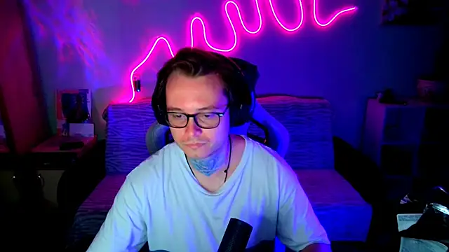 MeLanXolik online show from June 10, 6:52 pm