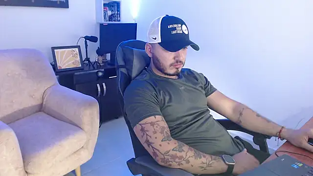 Thiago 420 online show from May 21, 12:17 am