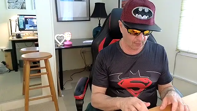 hotdadbod online show from February 20, 9:20 pm