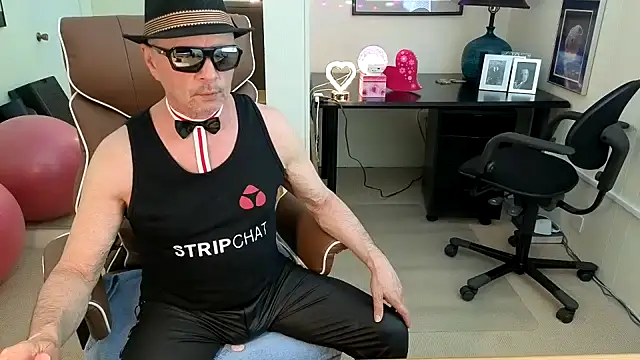 hotdadbod online show from July 3, 9:28 pm