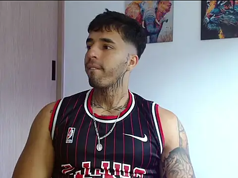 Jacobb Phoenix online show from June 13, 6:50 pm