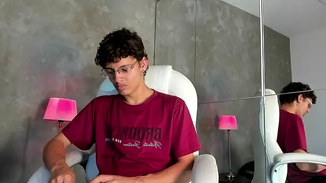 Ethan todd online show from May 26, 3:35 am
